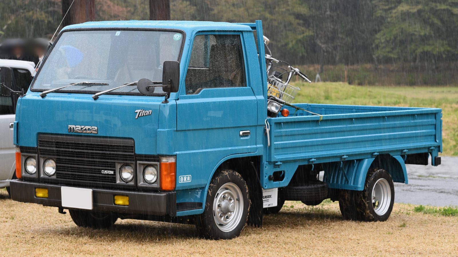 Mazda / Isuzu Truck with driver - Alpha Car Rentals